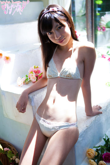 Ayu Makihara 牧原あゆ