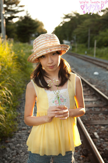 Ayu Makihara 牧原あゆ