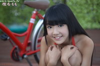 Momo Shiina (椎名もも)