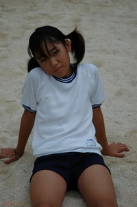 朝霞綾(Asaka Aya)