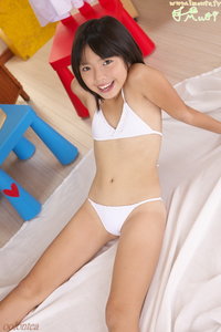 Mugi Tsutsui (筒井麦)