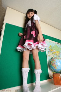 Riina Miura (三浦璃那)