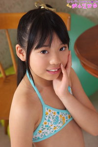 SUZUKI-Risa (鈴木梨紗)