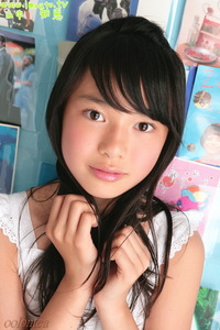 Tomoe Yamanaka (山中知恵)