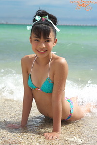 Tomoe Yamanaka (山中知恵)