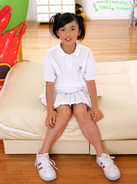 Tomoe Yamanaka (山中知恵)