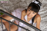 Momo Shiina (椎名もも)