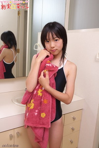 Nanako Niimi (新實 菜菜子)