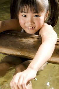 Riina Miura (三浦璃那)