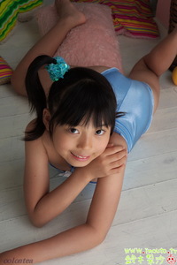 SUZUKI-Risa (鈴木梨紗)