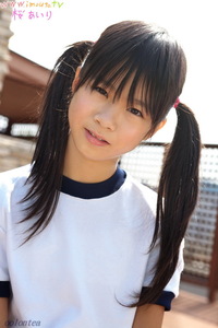 Airi Sakura (桜あいり)