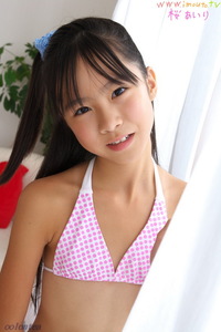 Airi Sakura (桜あいり)