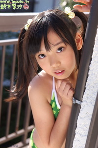 SUZUKI-Risa (鈴木梨紗)